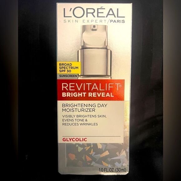 L’ORÉAL Revitalift Bright Reveal Moisturizer - Picture 1 of 6